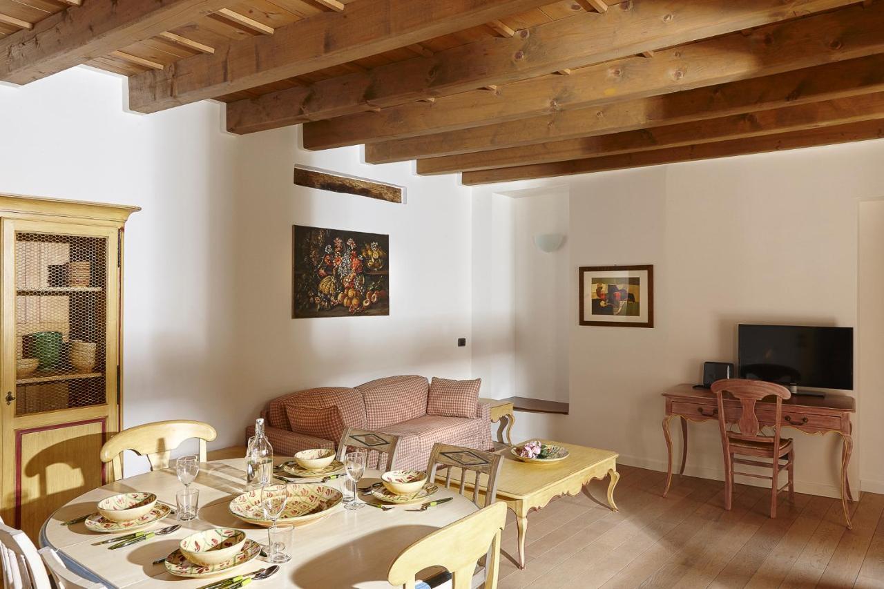 Joivy Charming Apartment Centre Of Como Exterior photo
